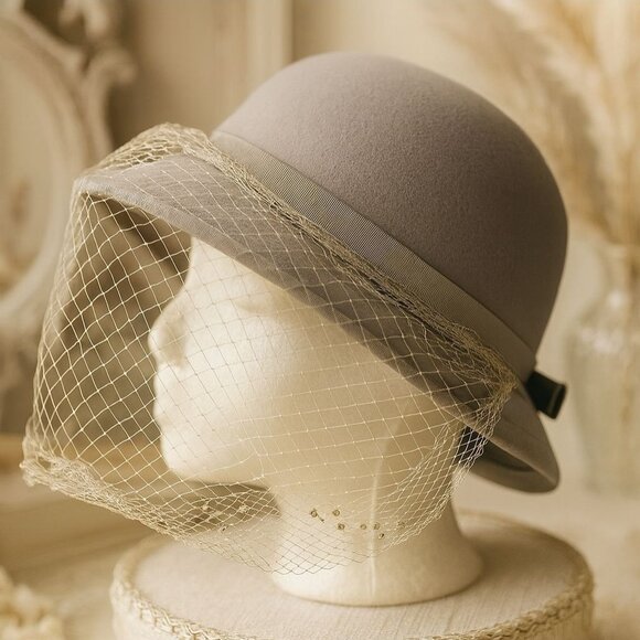 Canadian Wool Cloche Hat with Veil Gray Felt Vintage Millinery Retro 1940s Style - Picture 2 of 16